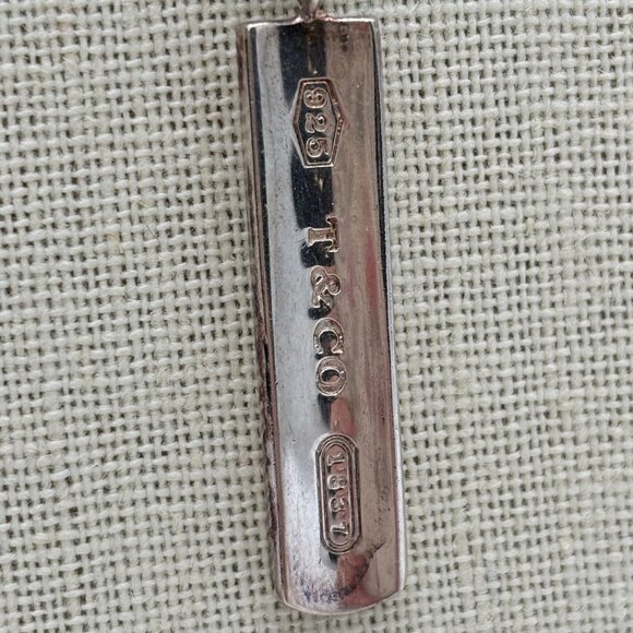 T&Co Bar Necklace - Picture 3 of 3